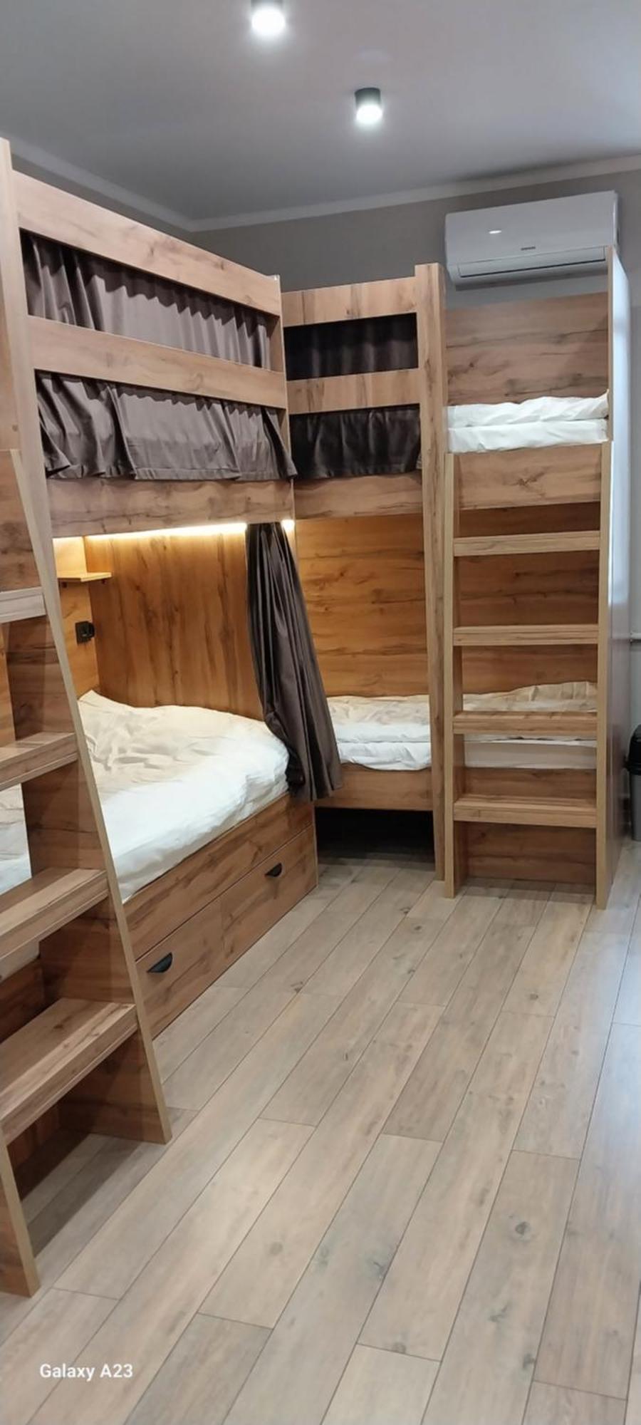 Cozy Hostel Bishkek Exteriör bild